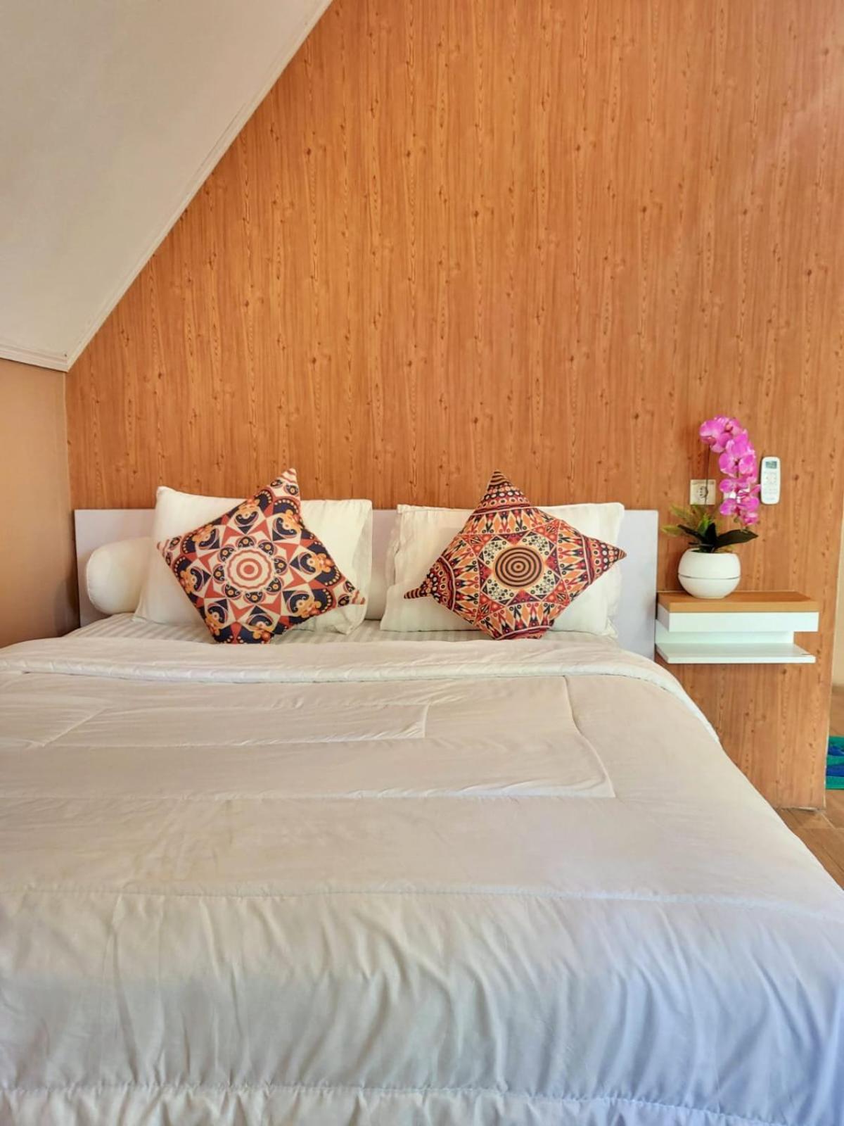 Bruri Villa Alor Kecil Экстерьер фото